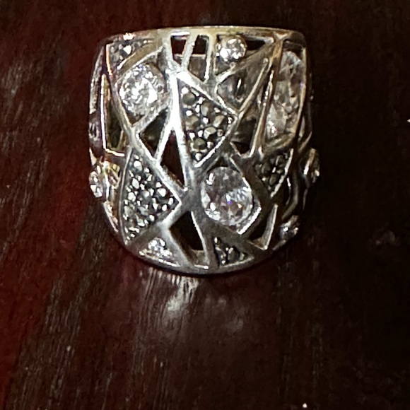 Silver and CZ Ring - Picture 5 of 6